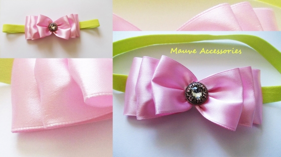 Pink bow-col
